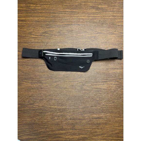 Everlast Black Running Travel Gym Concert Active Small Lightweight Belt Bag - Picture 1 of 5